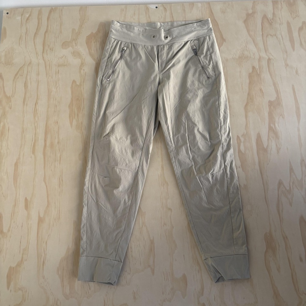 Athleta Jogger Pants Womens 6 Beige Woven Elastic Waist Zip Pockets Athletic Gym